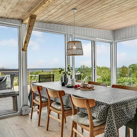 In With House Sea View Feriehus