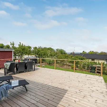 Feriehus In With House Sea View Allingåbro