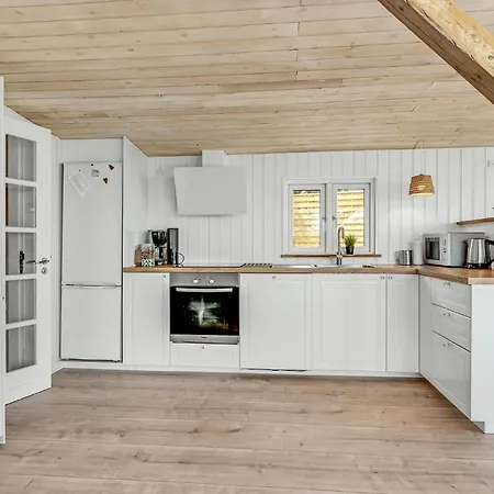 In With House Sea View Feriehus *